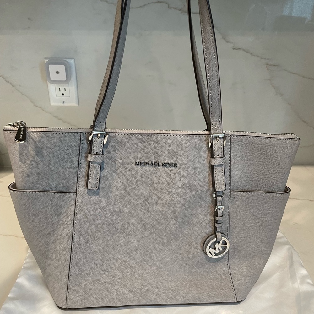 Michael Kors tote, grey, gently used